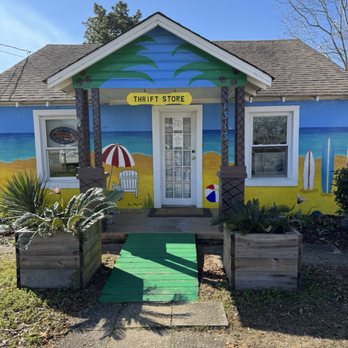 Island Cottage - Thrift Stores Near Me - Carolina Beach, North Carolina Island Cottage - Thrift Stores Near Me - Carolina Beach, North Carolina