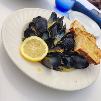 The Reef - Thai curry mussles - Seafood Near Me - Newport, Rhode Island