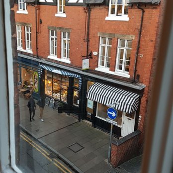 The Pied Bull - Pubs Near Me - Chester, CHW