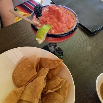 Sal Pique - Frozen Strawberry Margarita - Mexican Near Me - Park Ridge, Illinois