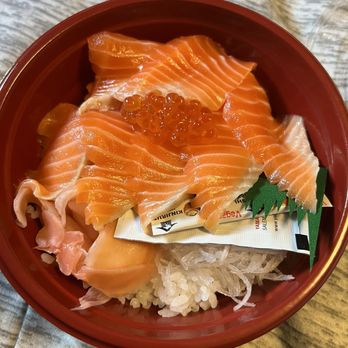 J-Shop - Salmon Donburi - International Grocery Near Me - Honolulu, Hawaii