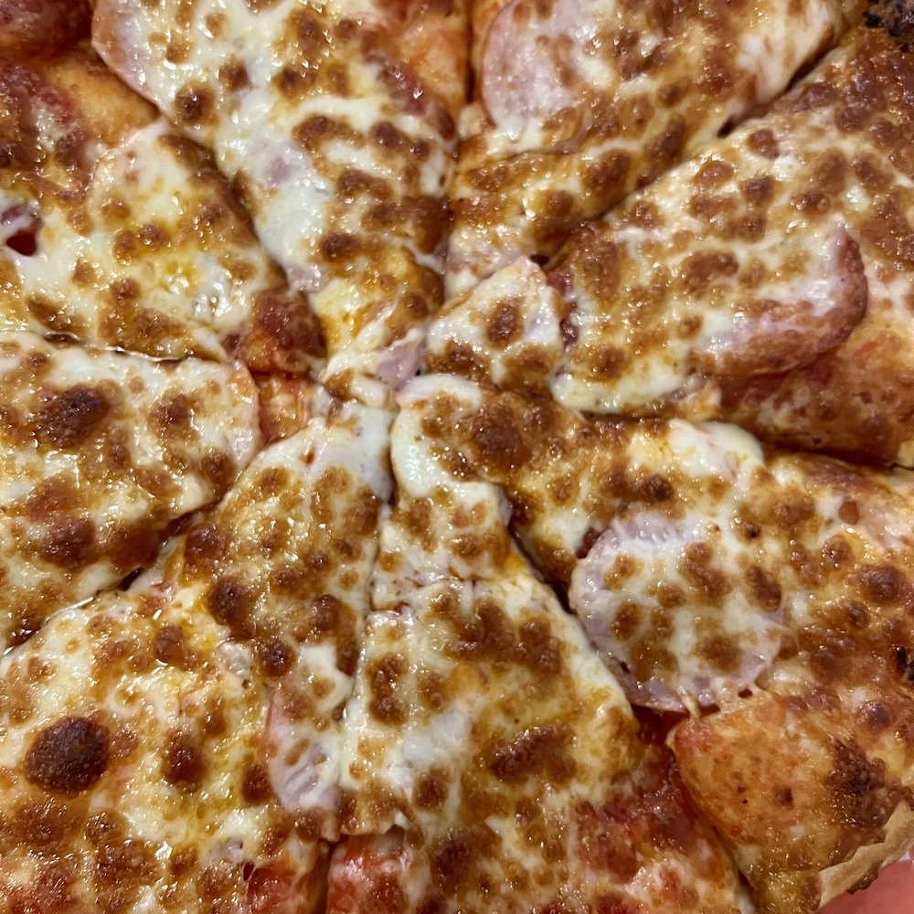 The 640 Pizza & Pints - Build your own, original crust pepperoni and Canadian bacon - Pizza Near Me - Weston, Missouri The 640 Pizza & Pints - Build your own, original crust pepperoni and Canadian bacon - Pizza Near Me - Weston, Missouri