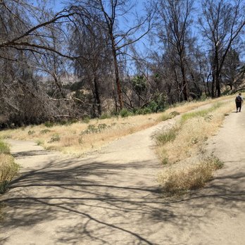Limekiln Canyon Trail - Hiking Near Me - Northridge, California Limekiln Canyon Trail - Hiking Near Me - Northridge, California
