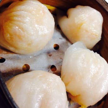 Dim Sum King - Har Gow (Shrimp Dumplings): Lots of shrimp filling... - Dim Sum Near Me - Daly City, California