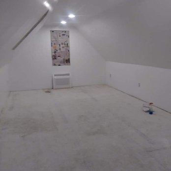 Done Right Home Improvement - an empty room - General Contractors Near Me