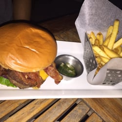 Chili's - Hamburguesa de arrachera con tocino