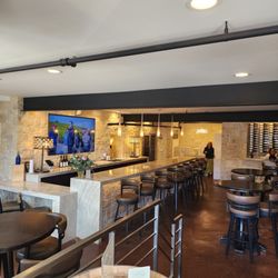 Albatross Ridge Tasting Room - Carmel by the Sea - Interior seating