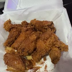 Triple Bs Restaurant And Bar - Honey Cajun wings
