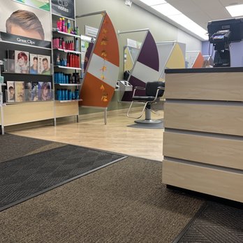Great Clips - Hair Salons Near Me - Waukesha, Wisconsin Great Clips - Hair Salons Near Me - Waukesha, Wisconsin