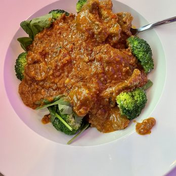 Green Papaya - Amazing Beef - Thai Near Me - St Johns, Florida Green Papaya - Amazing Beef - Thai Near Me - St Johns, Florida