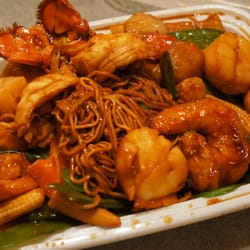 Precious Chinese Cuisine - Seafood Pan Fried Noodle