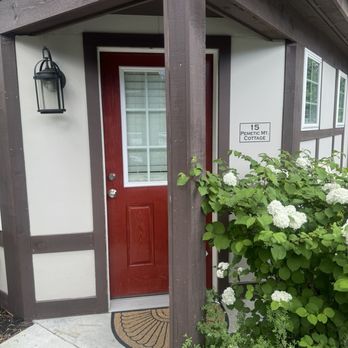 Ivy Manor Inn - Hotels Near Me - Bar Harbor, Maine Ivy Manor Inn - Hotels Near Me - Bar Harbor, Maine
