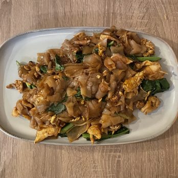 Rim Talay - pad see ew - Thai Near Me - Long Beach, California Rim Talay - pad see ew - Thai Near Me - Long Beach, California