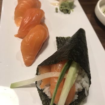 Doshi Sushi - Salmon Nigiri and hand rolls - Sushi Bars Near Me - Duluth, Georgia