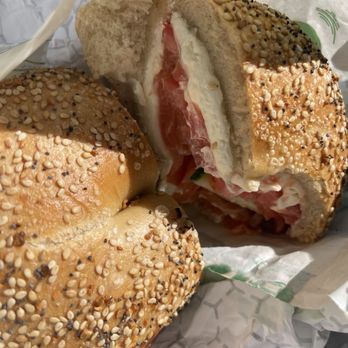 Broad Nosh Bagels - Everything bagel - Bagels Near Me - New York, New York Broad Nosh Bagels - Everything bagel - Bagels Near Me - New York, New York