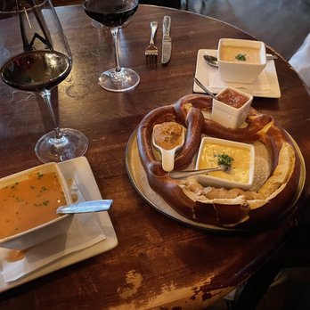 The Kerryman - Soup and pretzel appetizer - Irish Near Me - Chicago, Illinois The Kerryman - Soup and pretzel appetizer - Irish Near Me - Chicago, Illinois