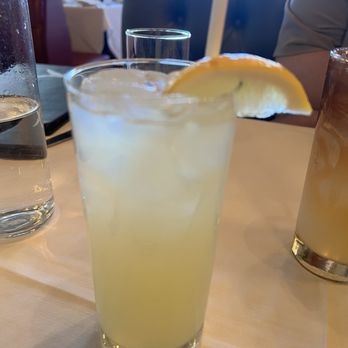Crossroads Kitchen - Fresh Squeezed Lemonade - Vegan Near Me - Los Angeles, California