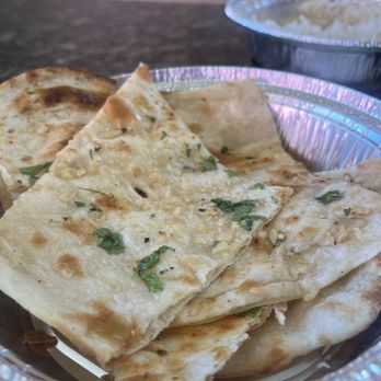 Momo N Curry - Garlic Naan Bread - Himalayan/Nepalese Near Me - Somerville, Massachusetts