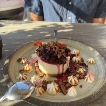 Lucky Robot Restaurant - Yuzu Pie - Sushi Bars Near Me - Austin, Texas Lucky Robot Restaurant - Yuzu Pie - Sushi Bars Near Me - Austin, Texas