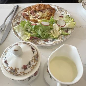 Blooms Cafe - Croque Monsieur - Breakfast & Brunch Near Me - Bray, WW