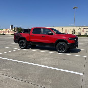 Alamo Rent A Car - 2025 Ram Rebel - Car Rental Near Me - Dallas, Texas Alamo Rent A Car - 2025 Ram Rebel - Car Rental Near Me - Dallas, Texas