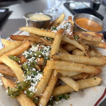 Zinburger - Chili fries with sauces on the side - New American Near Me - Scottsdale, Arizona Zinburger - Chili fries with sauces on the side - New American Near Me - Scottsdale, Arizona