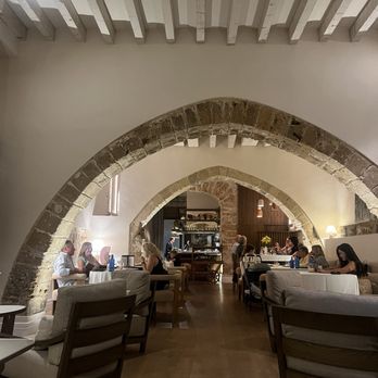 Posada Terra Santa - Restaurant - Hotels Near Me - Palma de Mallorca, PM