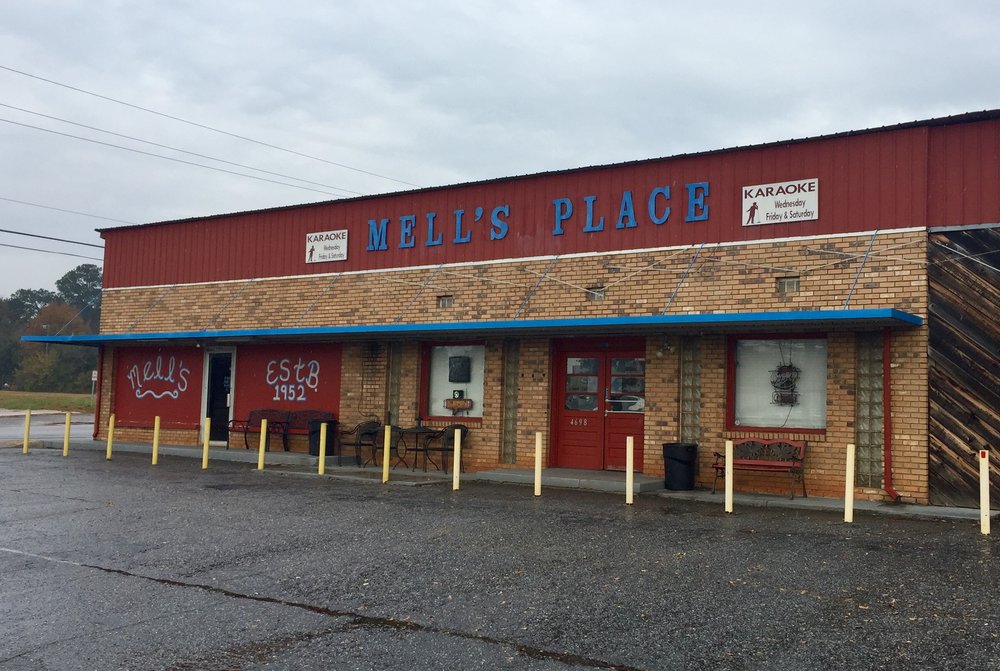Mell's Place Logo