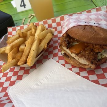 Sideshow Kitchen - Hyphy chicken - Burgers Near Me - Oakland, California