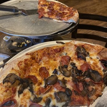 Alibi - Pizza - Pizza Near Me - Troy, Michigan