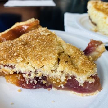 Acme Pie - Peach Cobbler Pie - Desserts Near Me - Arlington, Virginia