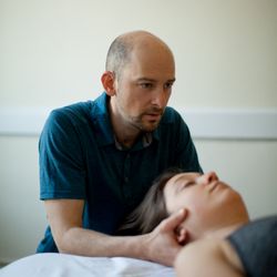Body&Being - Realigning cerebral vertebrae with gentle traction