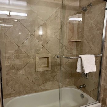 Palace Station - Shower - Hotels Near Me - Las Vegas, Nevada Palace Station - Shower - Hotels Near Me - Las Vegas, Nevada
