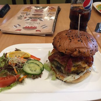 Burgerglück - Chili Cheeseburger mit extra Bacon! - Burgers Near Me - Goslar, NI