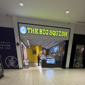 The Big Squish - Front of store - Bubble Tea Near Me - Sherwood Park, Alberta