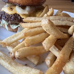 Classic Cheeseburger...OMG! Classic Cheeseburger...OMG!