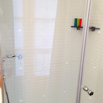 Hotel Crayon Rouge - Shower with lights on - Hotels Near Me - Paris, 75 Hotel Crayon Rouge - Shower with lights on - Hotels Near Me - Paris, 75