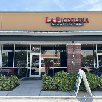 La Piccolina - Exterior - Italian Near Me - Winter Garden, Florida
