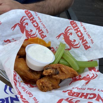 Pinchers - Chicken Wings - Seafood Near Me - Naples, Florida