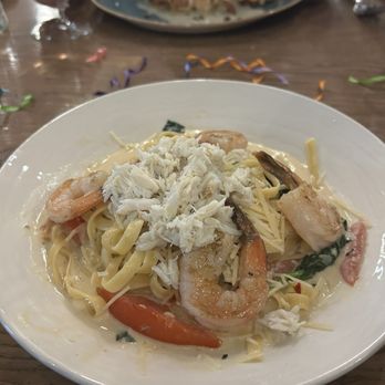 Simon & Seafort's Saloon & Grill - Crab & Shrimp Fettucine - Seafood Near Me - Anchorage, Alaska Simon & Seafort's Saloon & Grill - Crab & Shrimp Fettucine - Seafood Near Me - Anchorage, Alaska