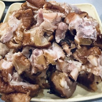 Our Family Table - Braised Pig Trotters / 红烧猪蹄 - Chinese Near Me - Berkeley, California Our Family Table - Braised Pig Trotters / 红烧猪蹄 - Chinese Near Me - Berkeley, California