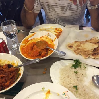 Sabri Nihari Restaurant - Frontier chicken, butter chicken, garlic man, and rice - Pakistani Near Me - Chicago, Illinois
