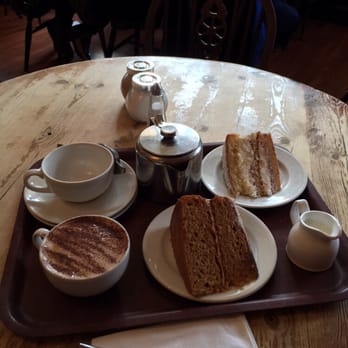 The Elephant House - Victoria sponge, cappuccino cake, tea, and mocha - Scottish Near Me - Edinburgh, EDH