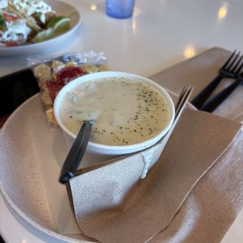 Uncle Mac’s Kitchen - Clam Chowder Cup - Seafood Near Me - Gardena, California Uncle Mac’s Kitchen - Clam Chowder Cup - Seafood Near Me - Gardena, California