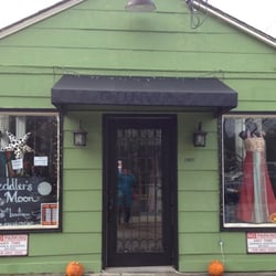 Peddler's Moon Boutique