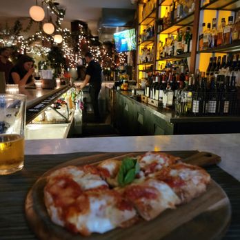 Siena Cafe - Try the margherita pizza and enjoy the lovely decor - Italian Near Me - New York, New York Siena Cafe - Try the margherita pizza and enjoy the lovely decor - Italian Near Me - New York, New York