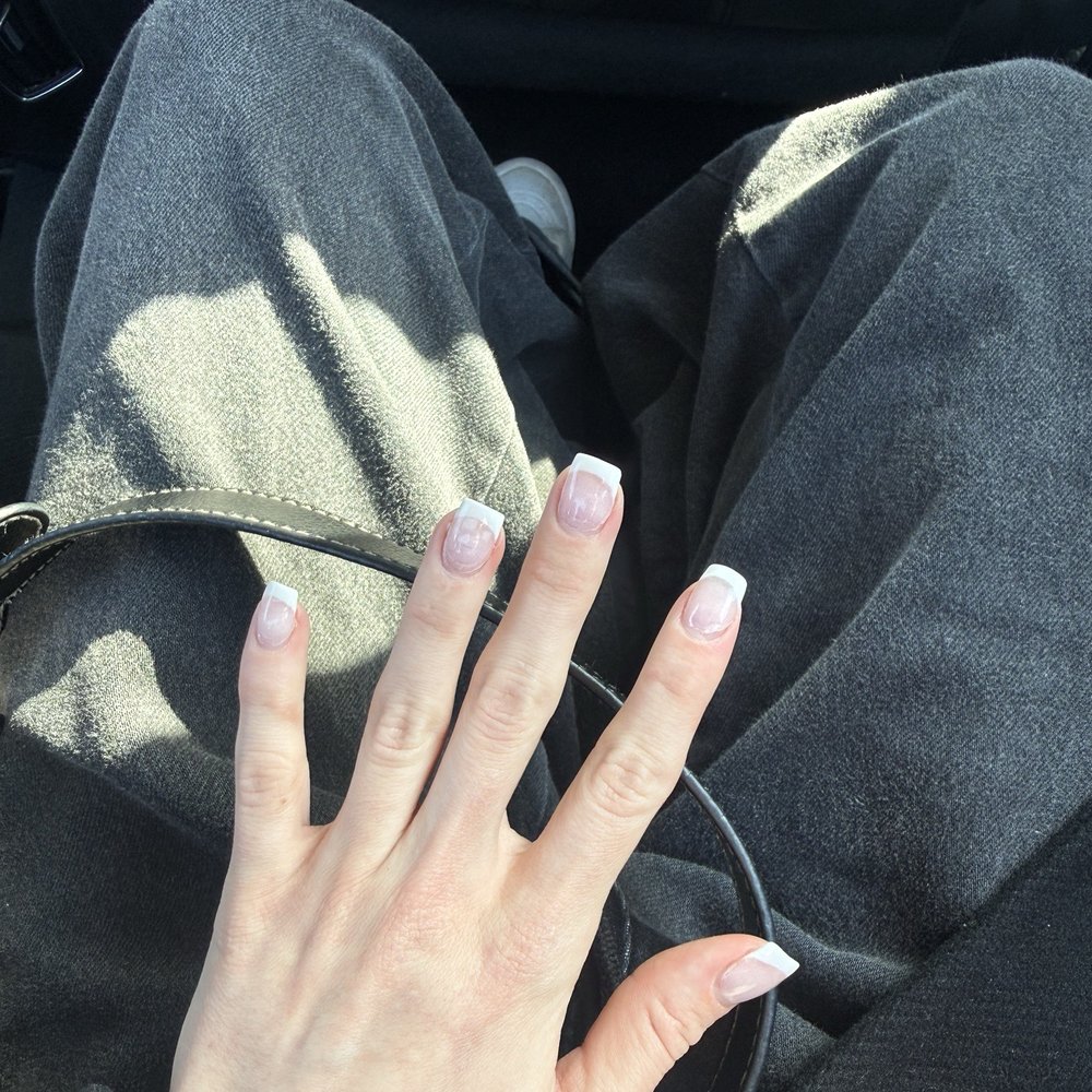 Aurora Nail Lounge - Nail Salons Near Me - Providence, Rhode Island