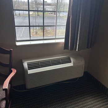Super 8 by Wyndham Troy - Ac that worked when it wanted to (never at night) - Hotels Near Me - Troy, Missouri Super 8 by Wyndham Troy - Ac that worked when it wanted to (never at night) - Hotels Near Me - Troy, Missouri