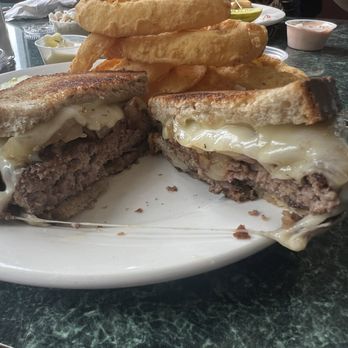 Donovan's Irish Pub - Patty melt - Irish Near Me - Holyoke, Massachusetts Donovan's Irish Pub - Patty melt - Irish Near Me - Holyoke, Massachusetts