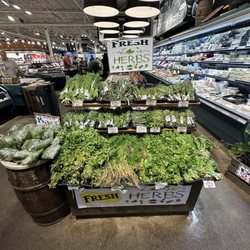 Nino Salvaggio International Marketplace